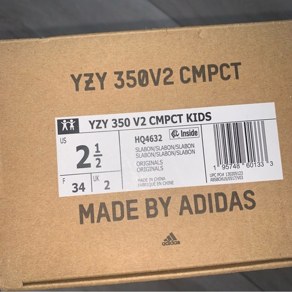 Yeezy 350 V2 compact kids size 2.5 youth unisex - Picture 12 of 13